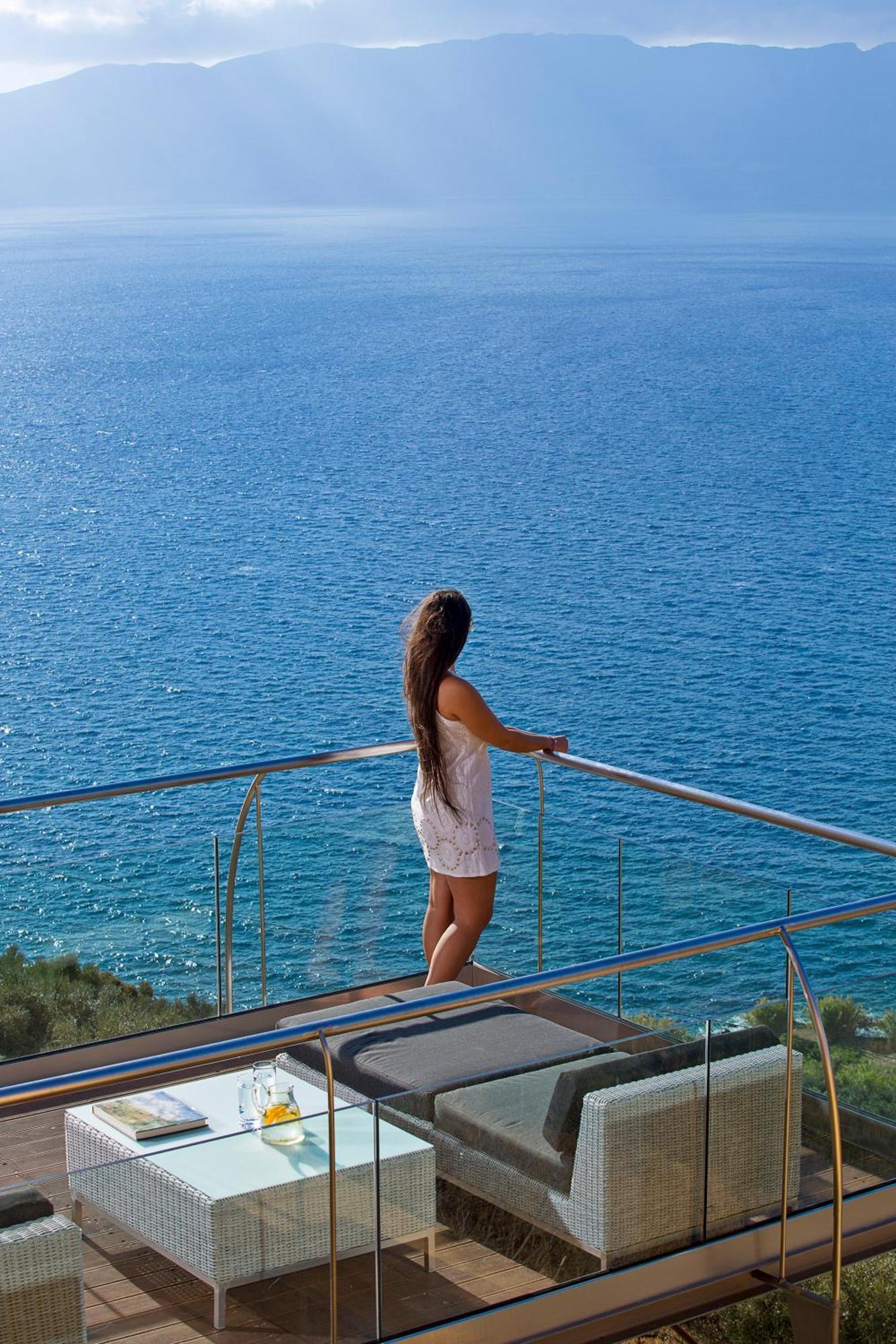 Beachfront Ravdoucha Epavlis Eleni Villa - Pool, Hot Tub, Gym, Sauna, Private Parking, Wifi Chania  Exteriör bild